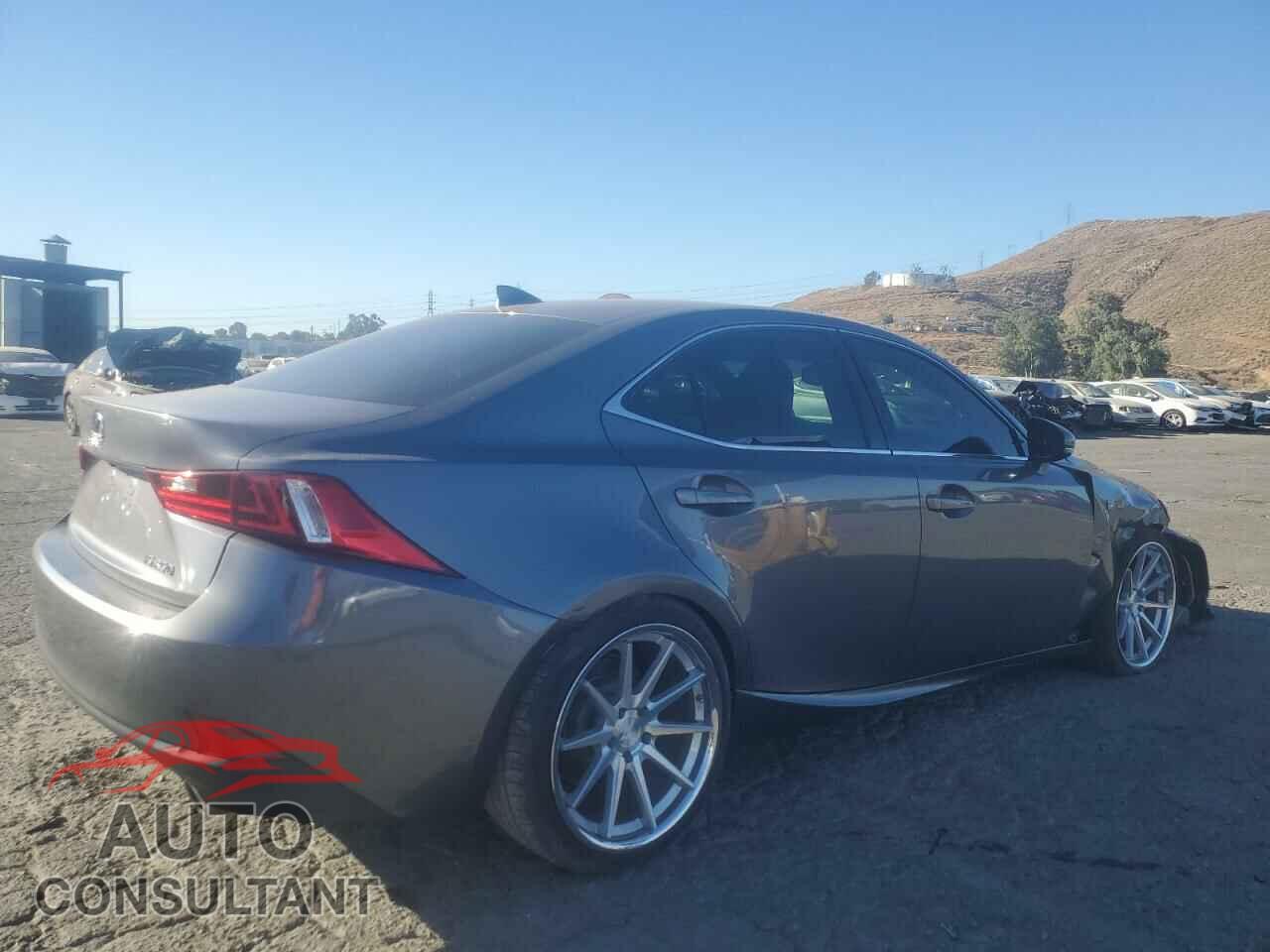 LEXUS IS 2014 - JTHBF1D2XE5033170