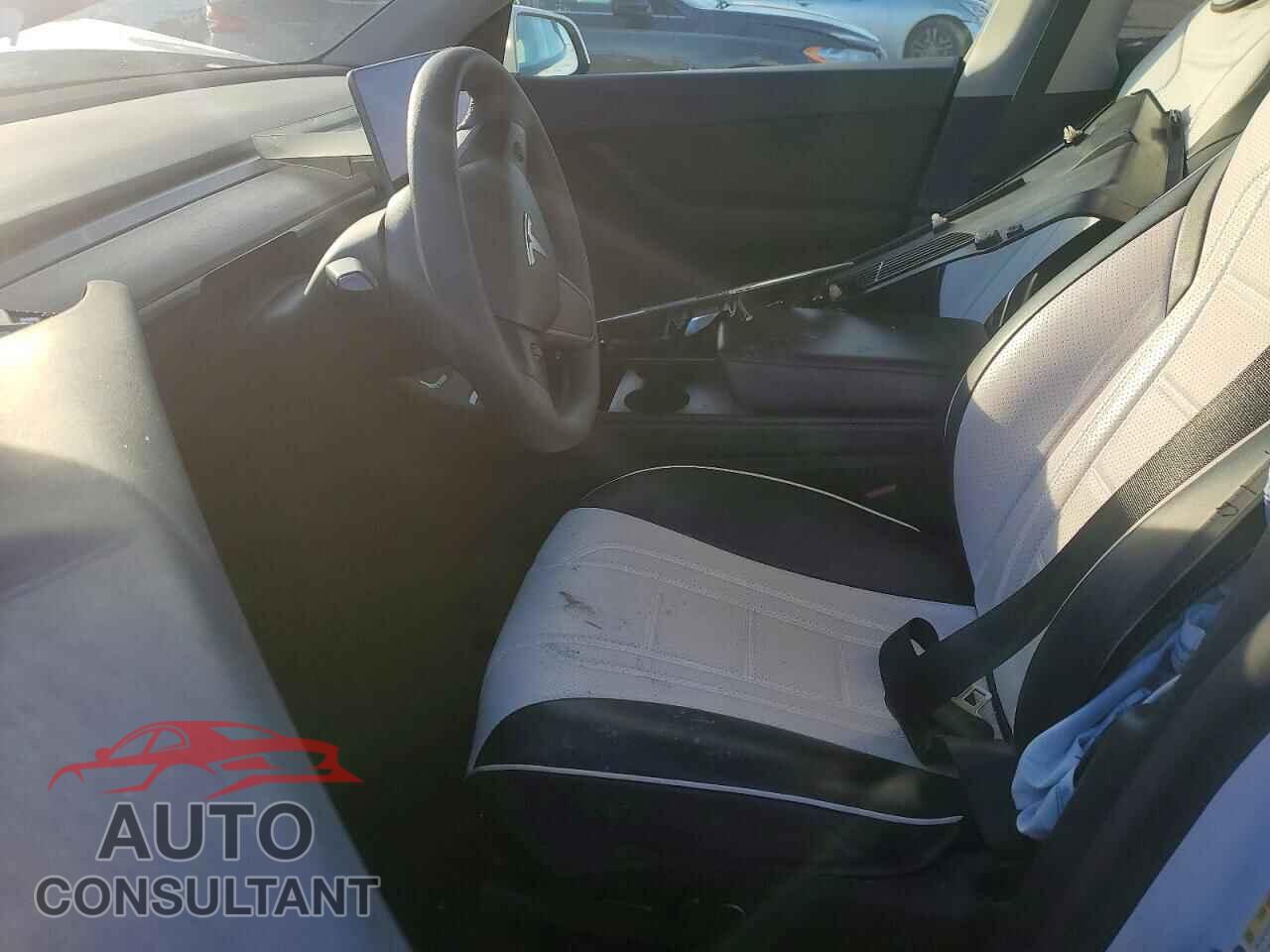 TESLA MODEL Y 2022 - 7SAYGDEE3NF461716