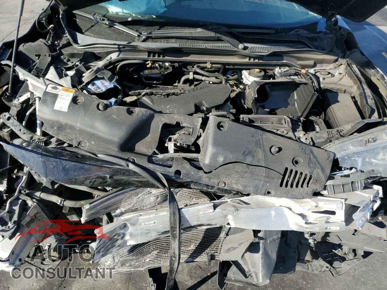 HONDA CIVIC 2018 - 2HGFC2F56JH566971