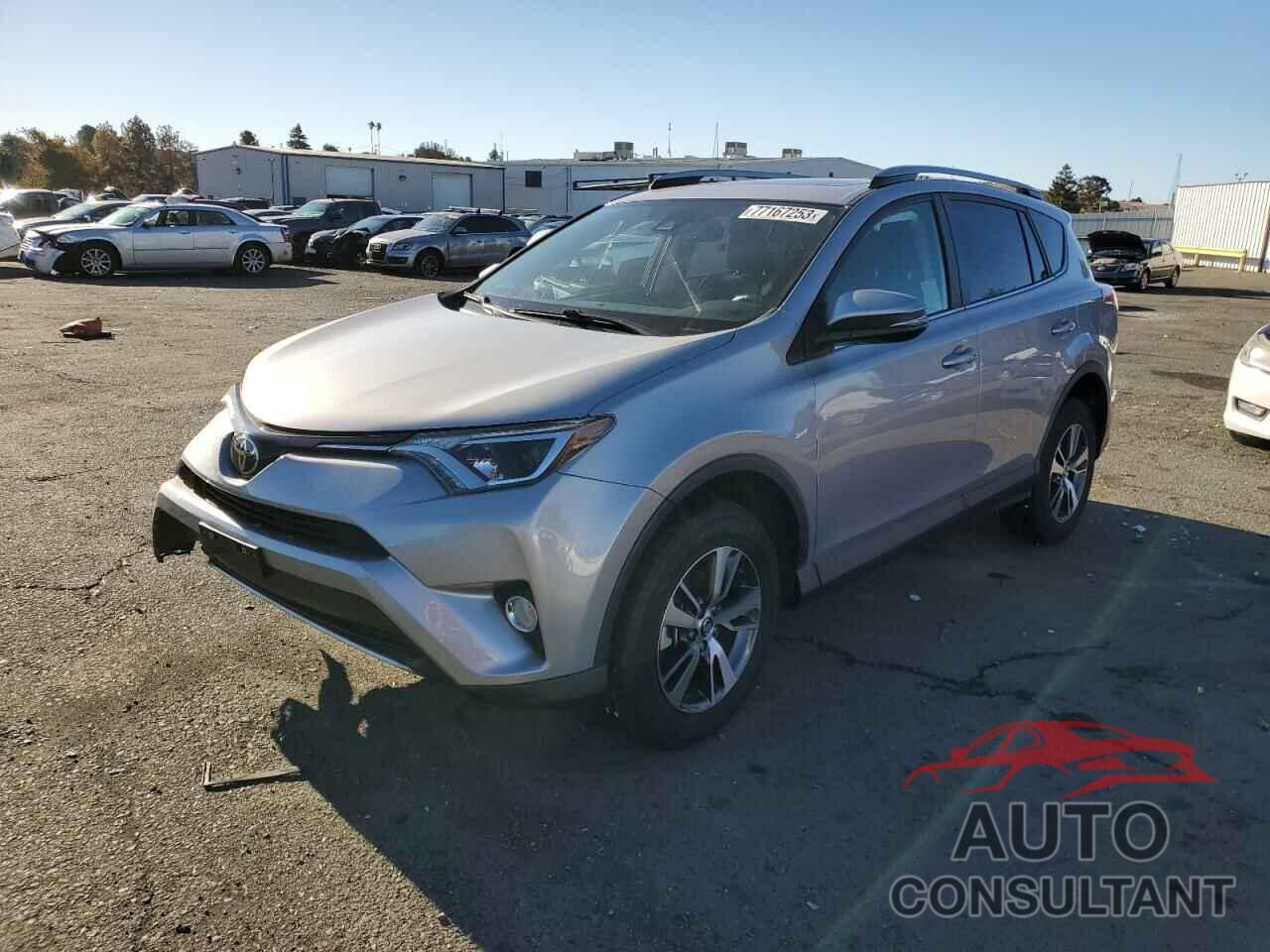 TOYOTA RAV4 2018 - 2T3RFREV5JW843879