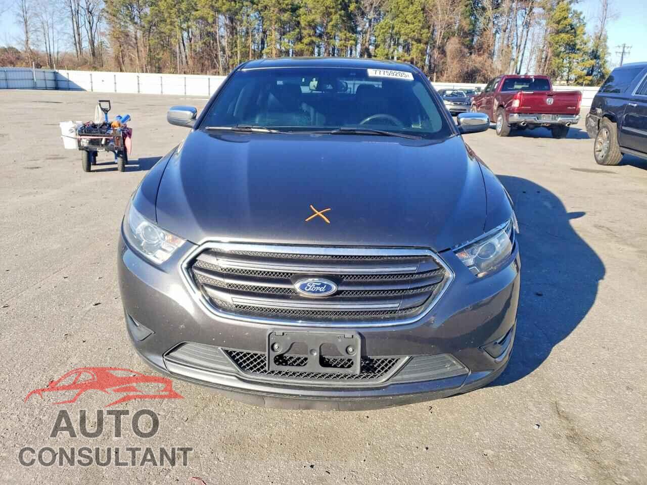 FORD TAURUS 2015 - 1FAHP2F82FG193684