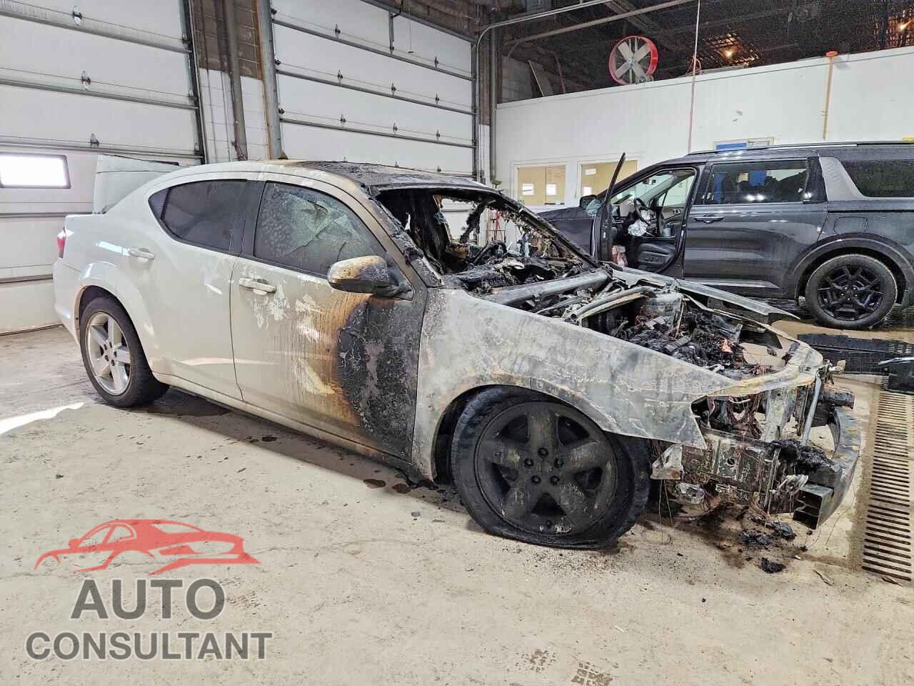 DODGE AVENGER 2011 - 1B3BD2FB2BN549045