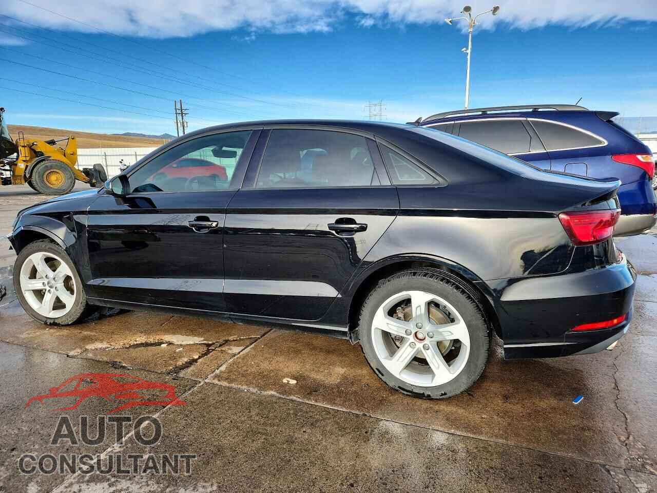 AUDI A3 2018 - WAUB8GFF1J1005478