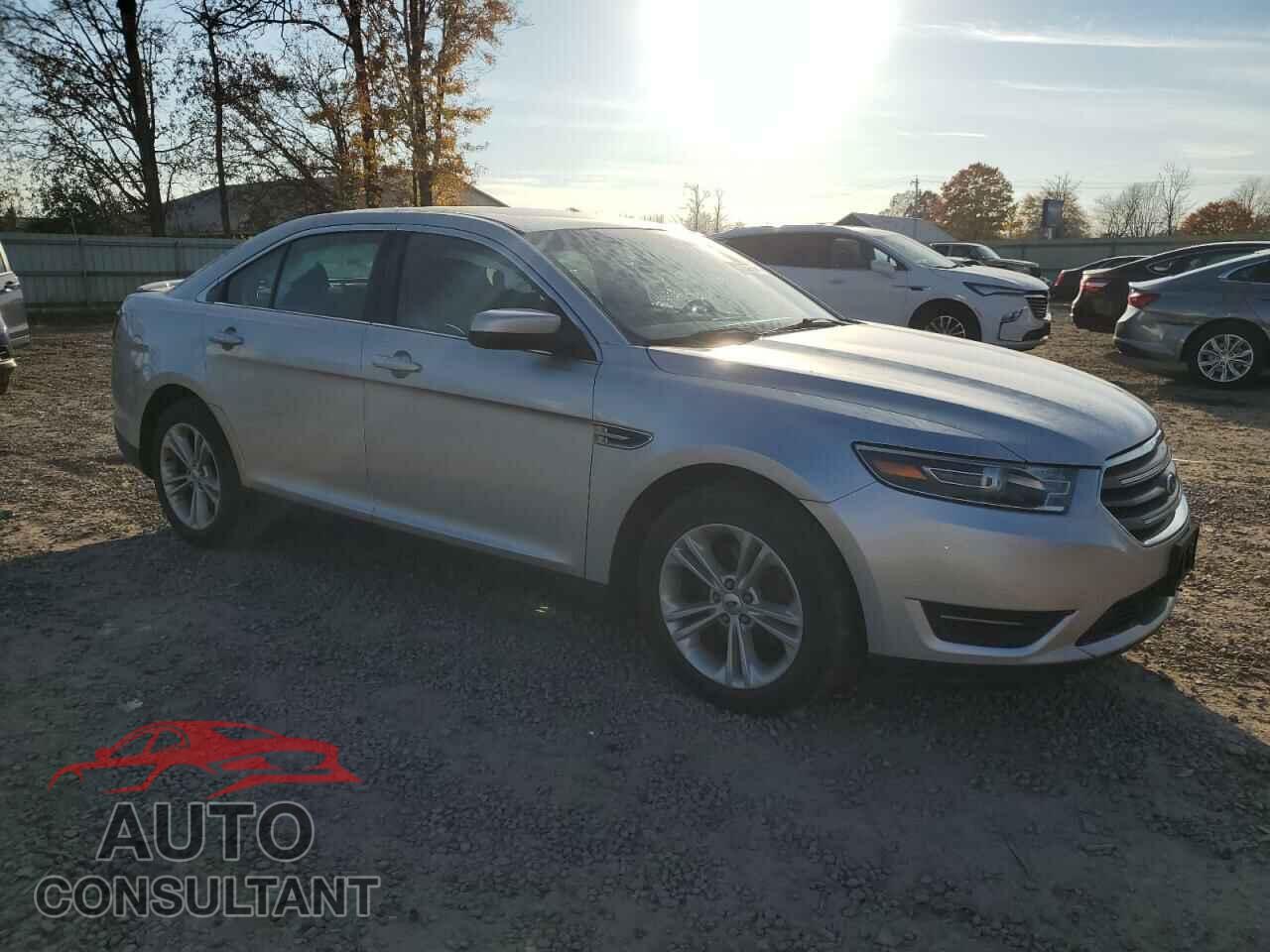 FORD TAURUS 2017 - 1FAHP2E82HG136826