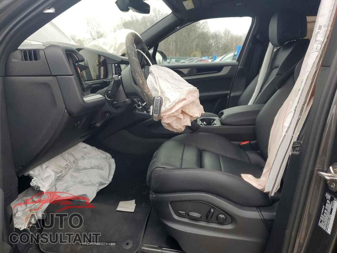 PORSCHE CAYENNE 2024 - WP1AA2AY5RDA13896