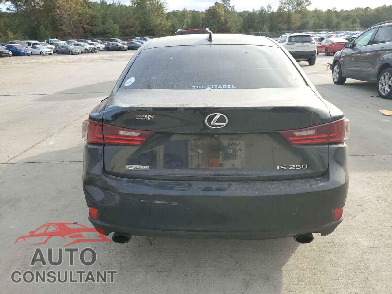 LEXUS IS 2015 - JTHBF1D24F5082401