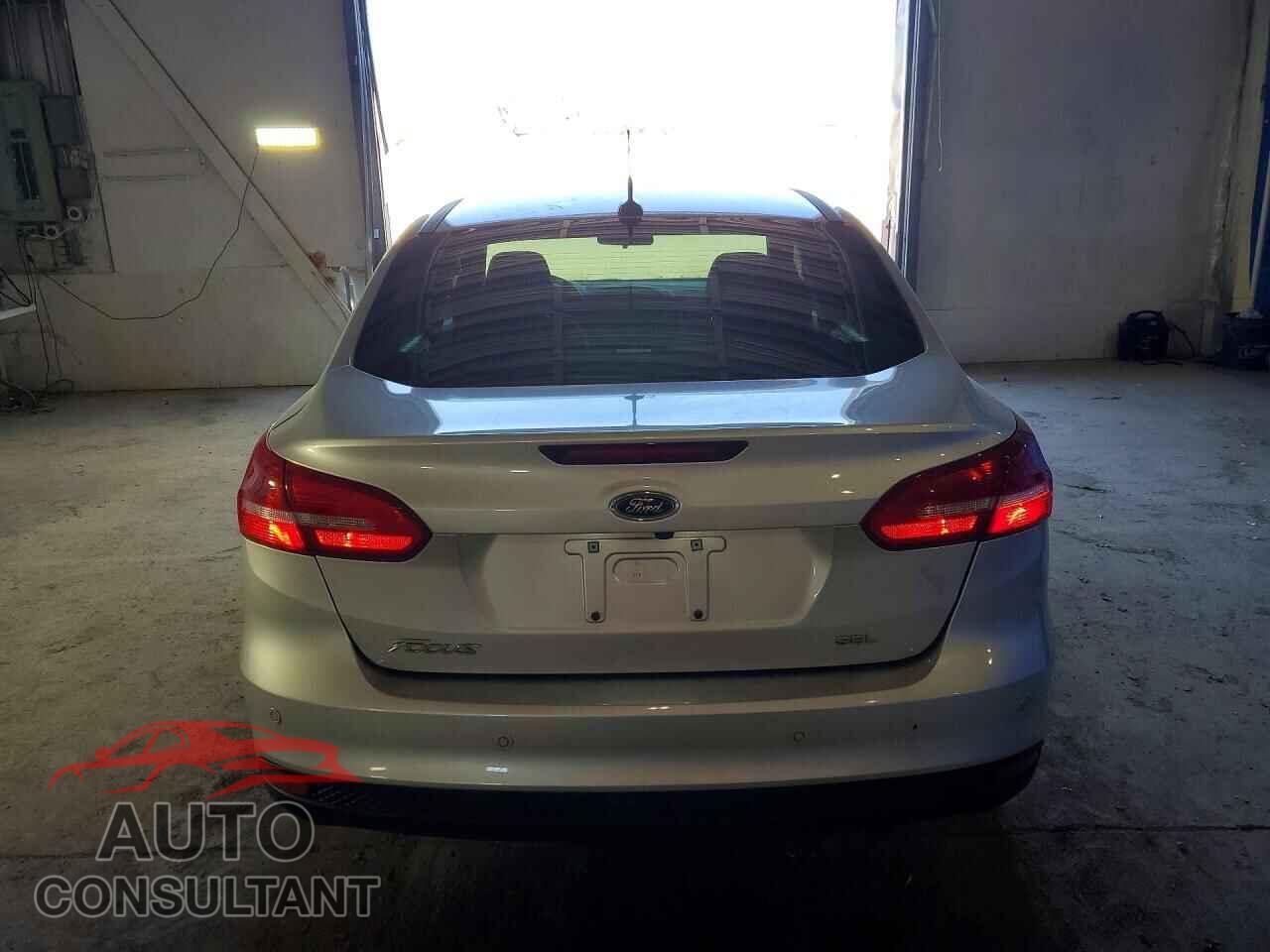 FORD FOCUS 2017 - 1FADP3H29HL204297