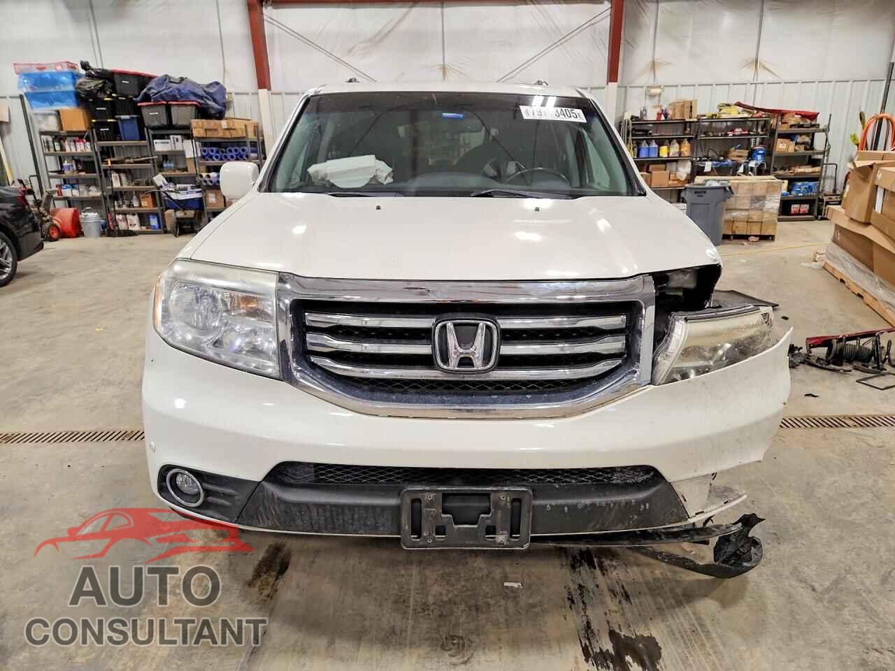 HONDA PILOT 2014 - 5FNYF4H9XEB007767
