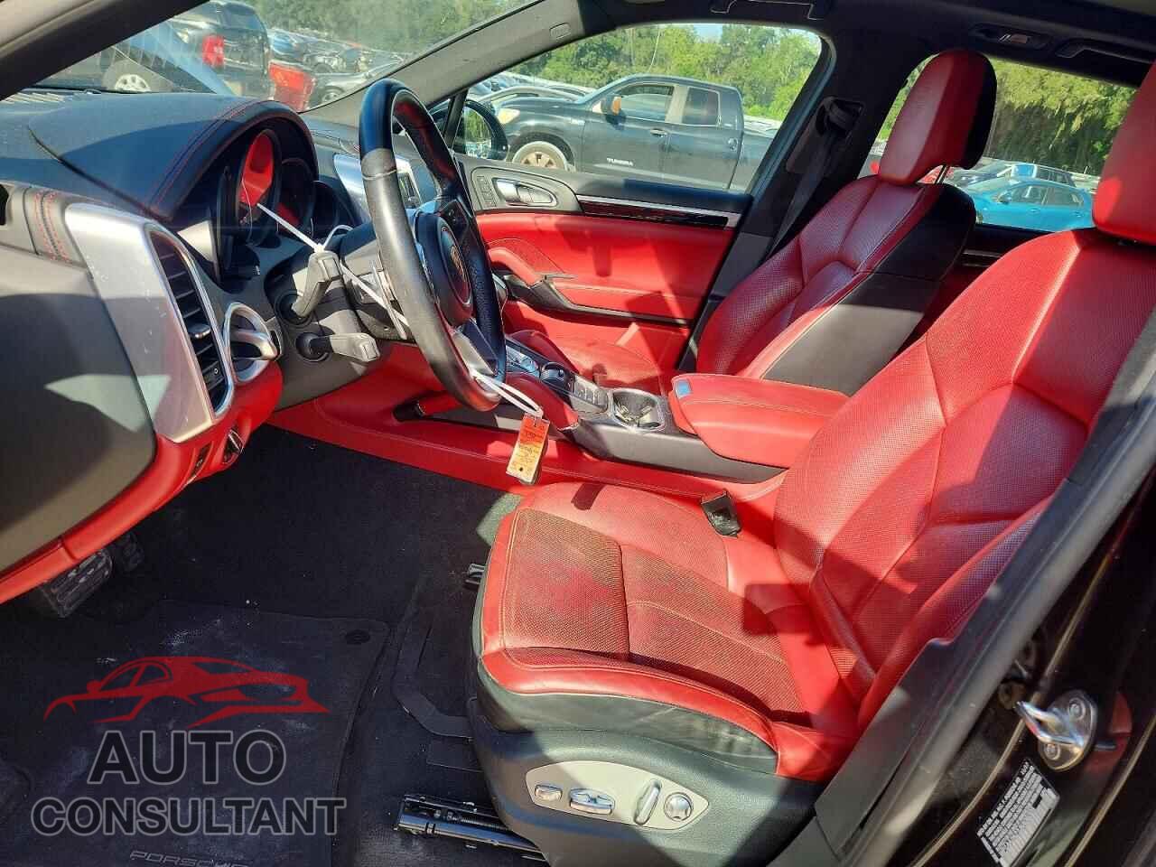 PORSCHE CAYENNE 2018 - WP1AA2A23JKA06005