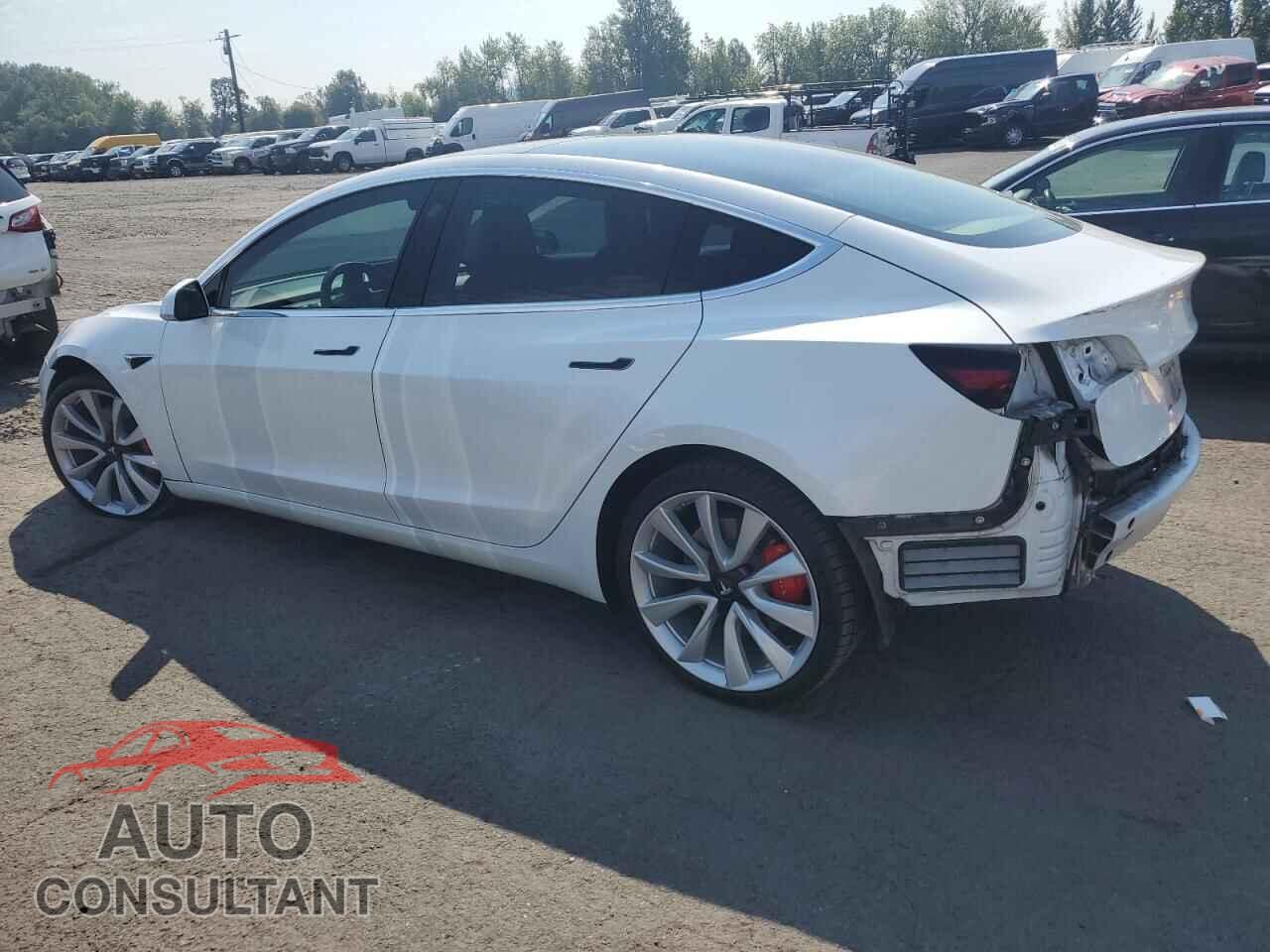 TESLA MODEL 3 2018 - 5YJ3E1EB7JF084352