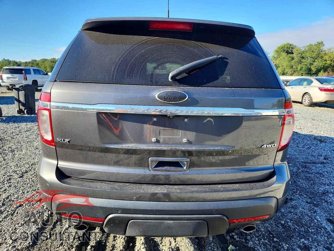 FORD EXPLORER 2015 - 1FM5K8D89FGB38131