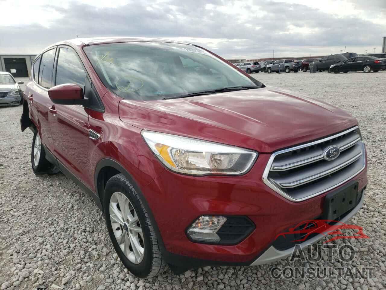 FORD ESCAPE 2017 - 1FMCU0G91HUD40182