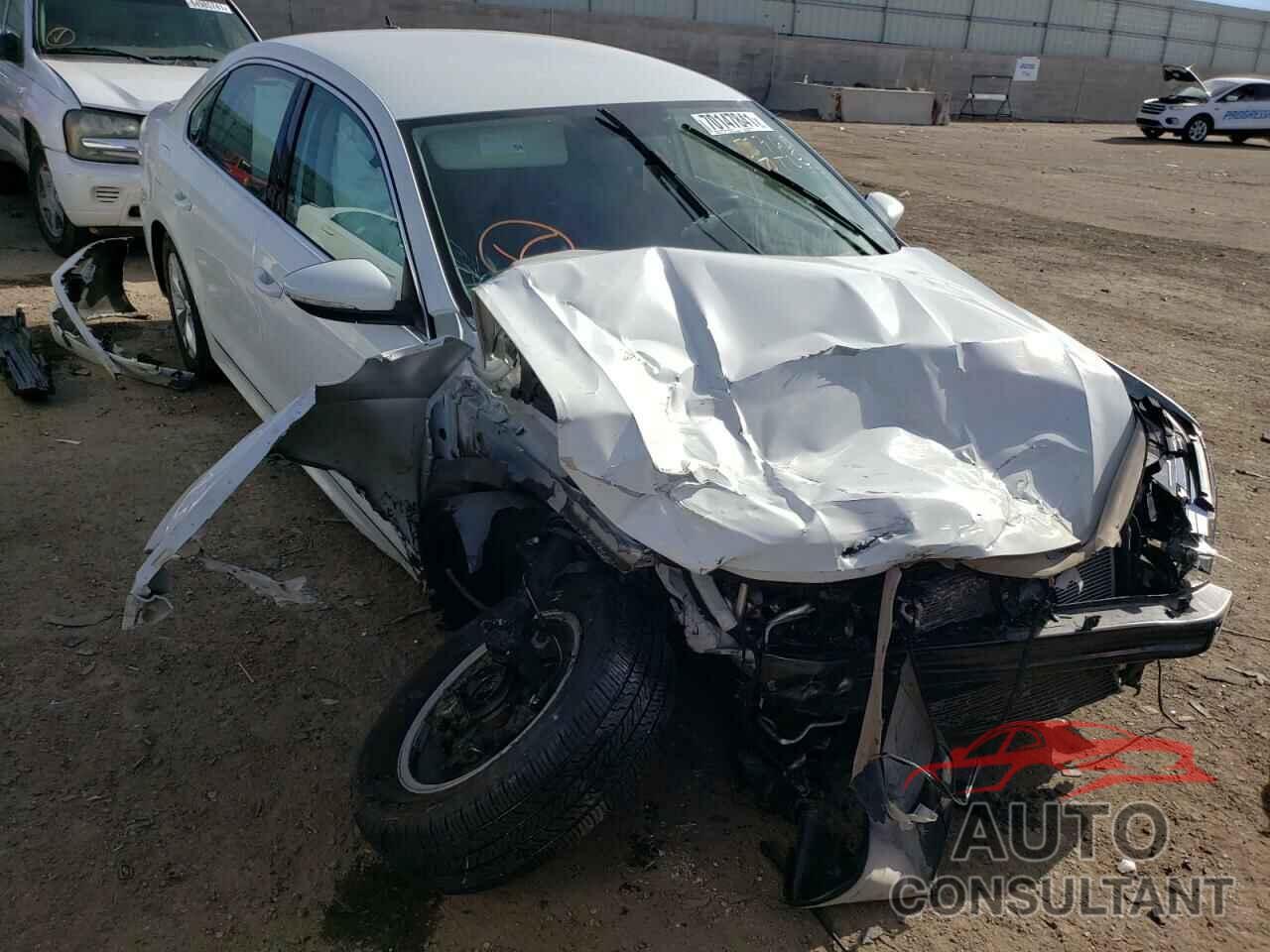 VOLKSWAGEN PASSAT 2017 - 1VWAT7A36HC012612