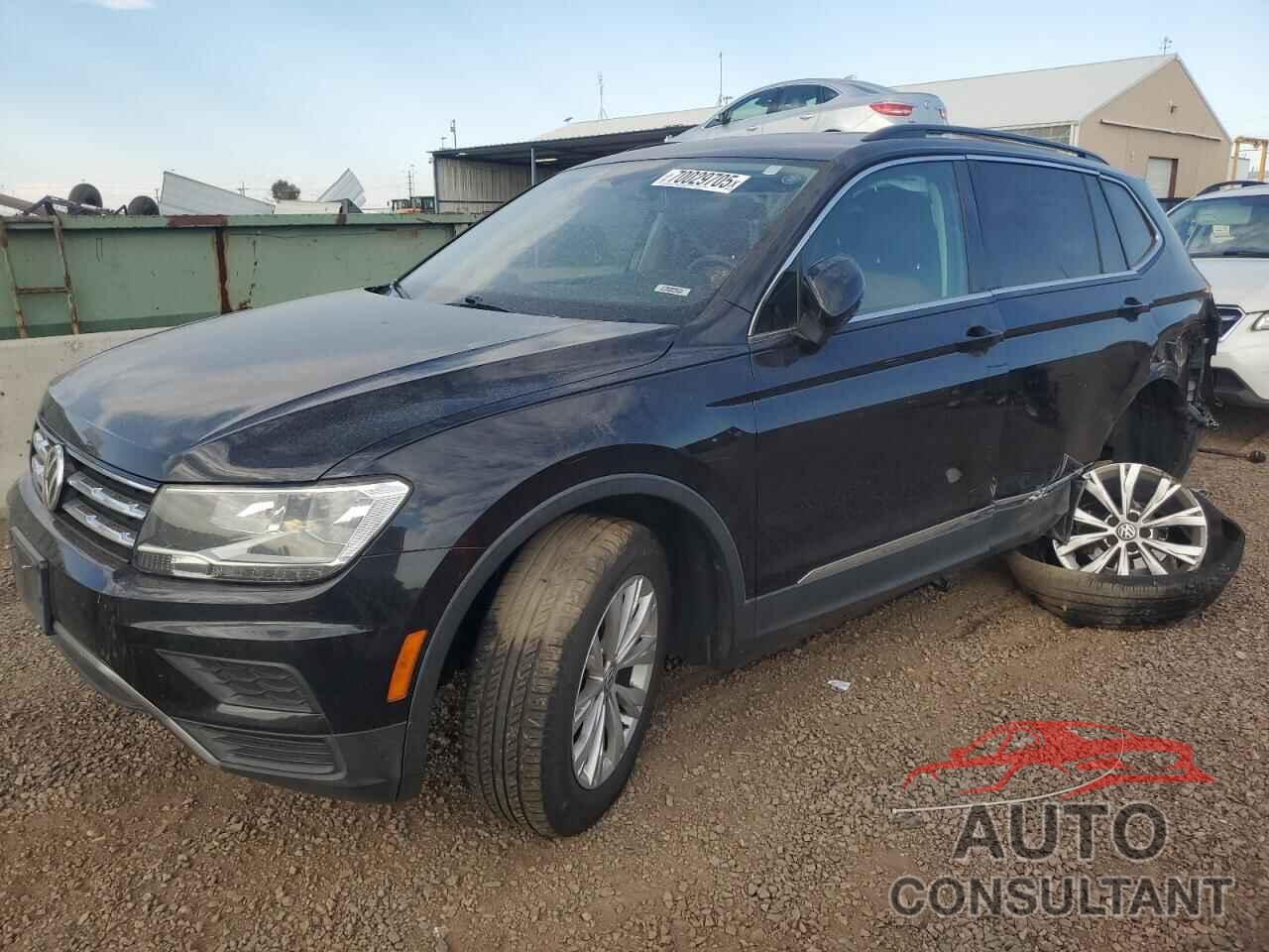 VOLKSWAGEN TIGUAN 2018 - 3VV2B7AX5JM137054