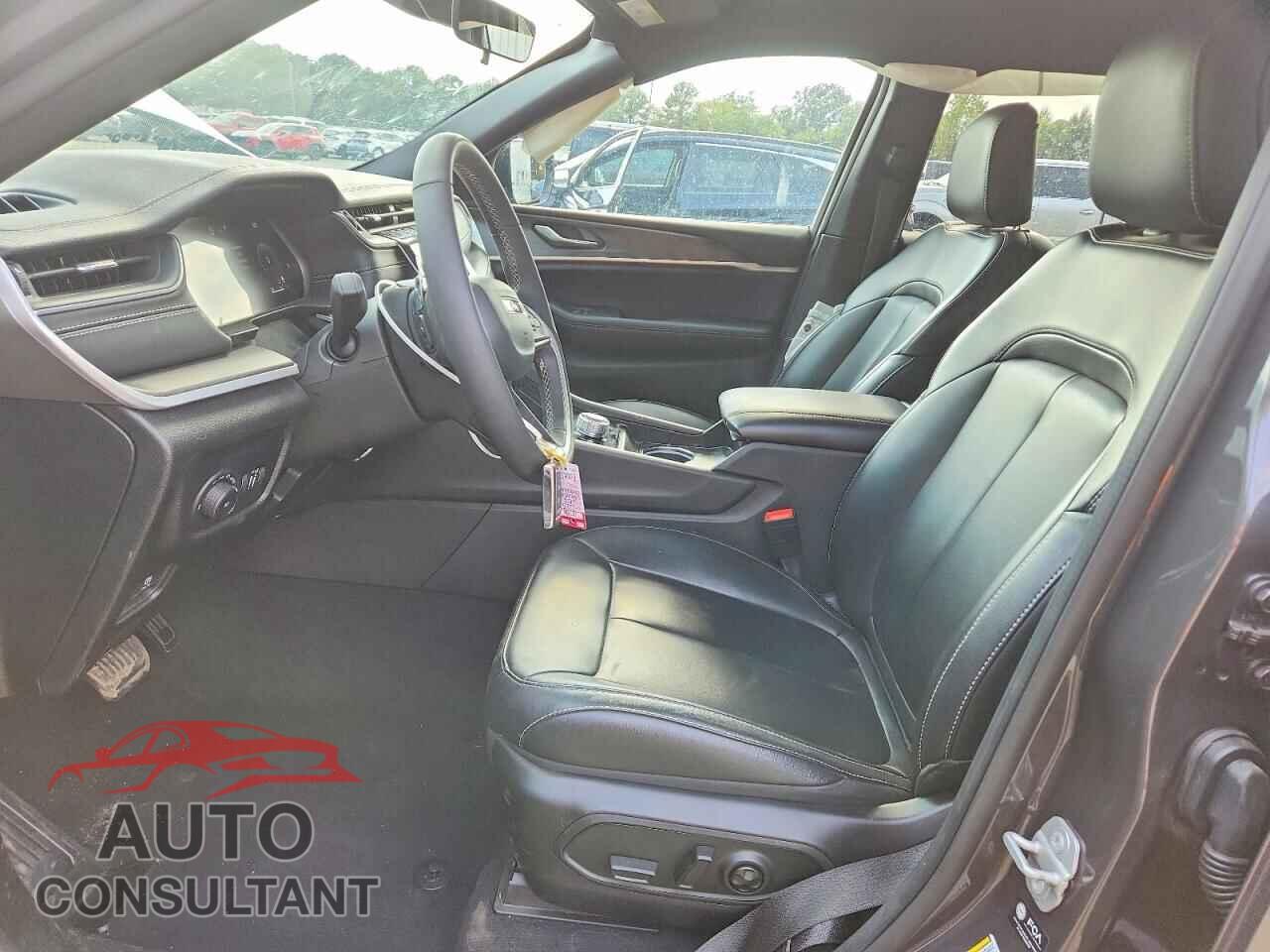JEEP CHEROKEE 2025 - 1C4RJGBG1S8749854