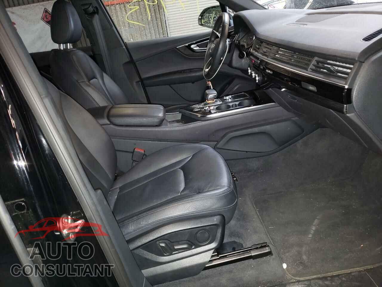 AUDI Q7 2019 - WA1AAAF77KD002135
