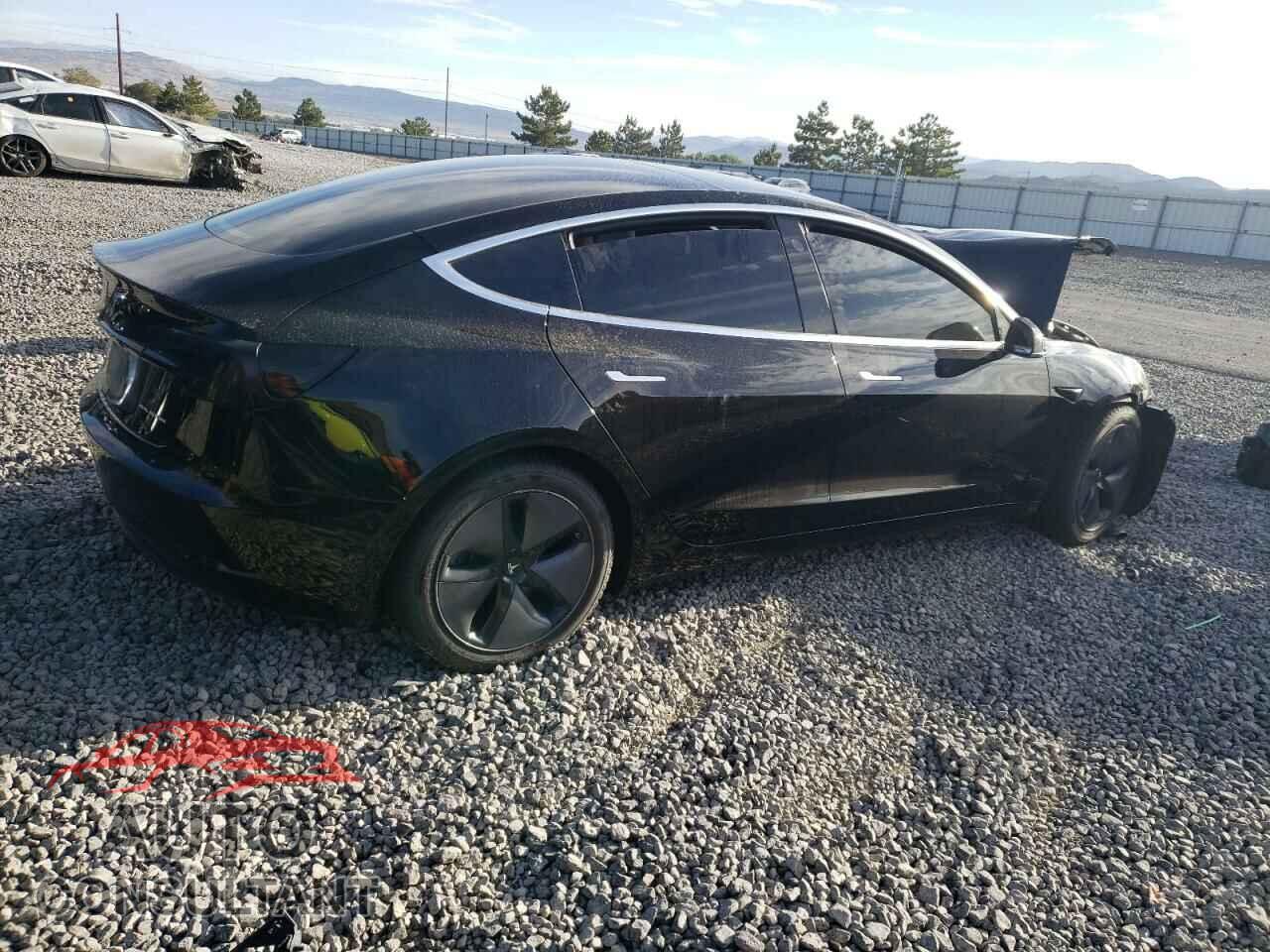 TESLA MODEL 3 2018 - 5YJ3E1EB0JF095967