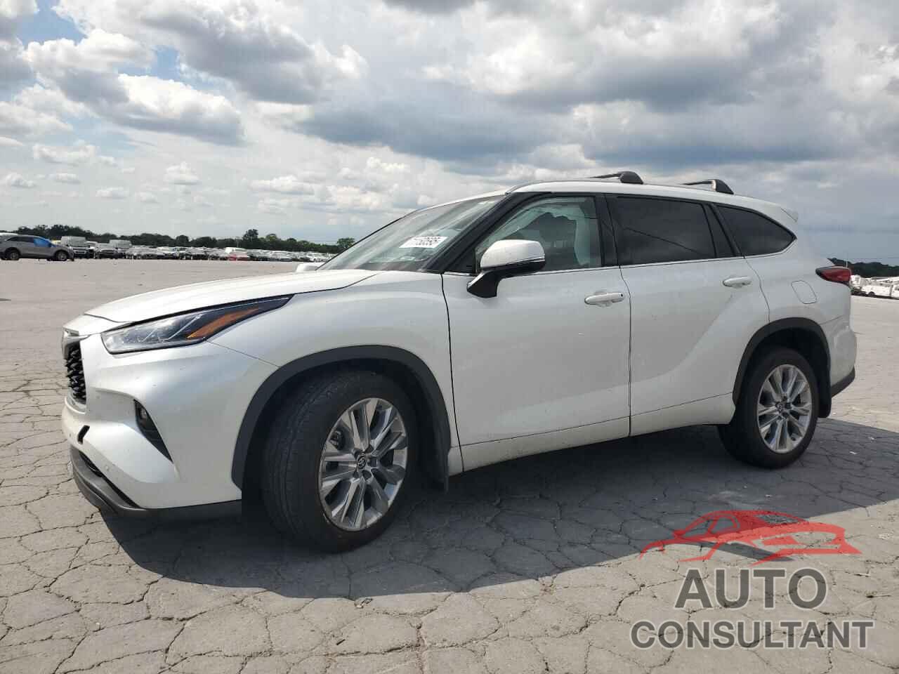 TOYOTA HIGHLANDER 2022 - 5TDDZRBH5NS204618