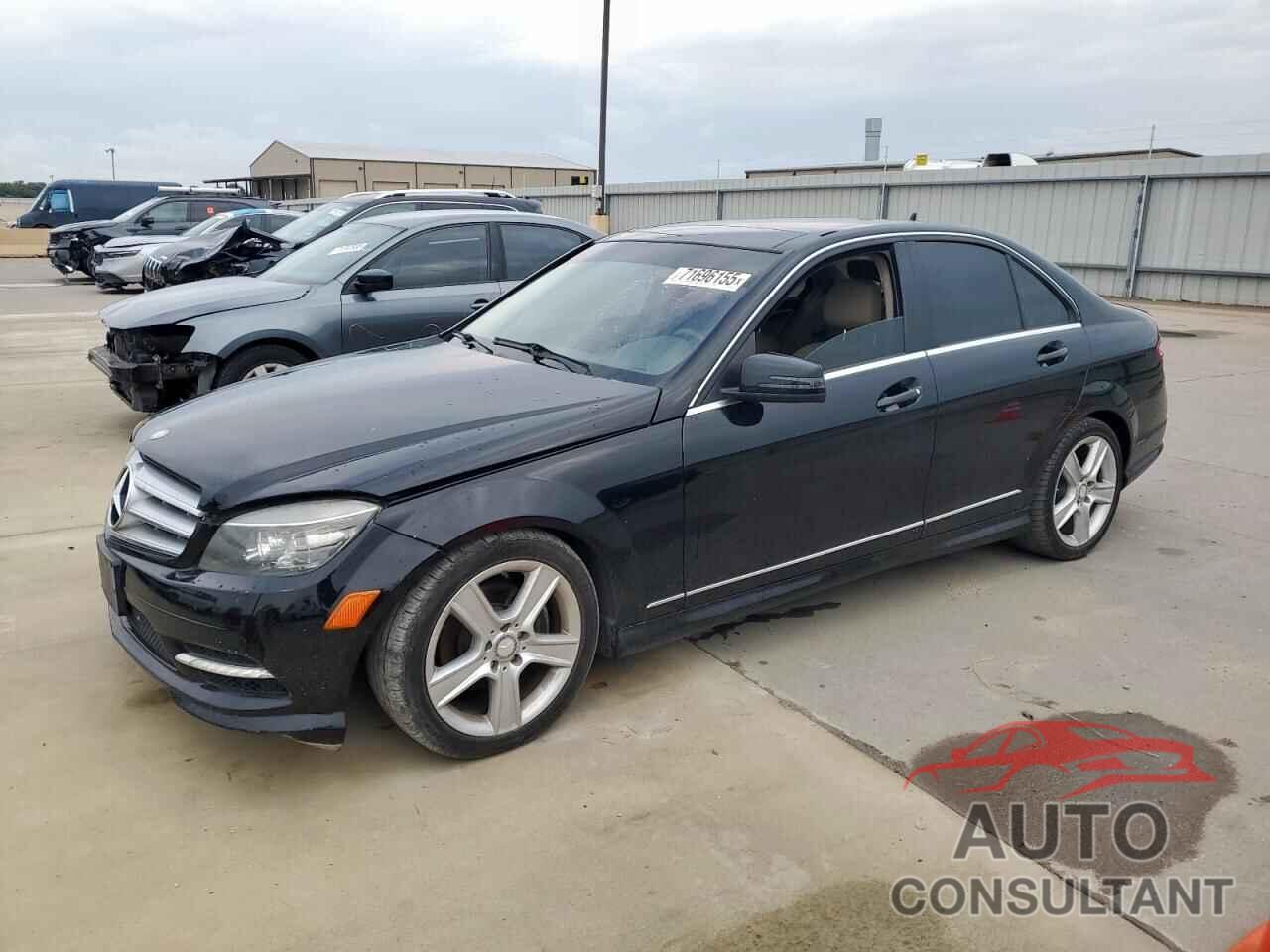 MERCEDES-BENZ C-CLASS 2011 - WDDGF8BB3BR139022