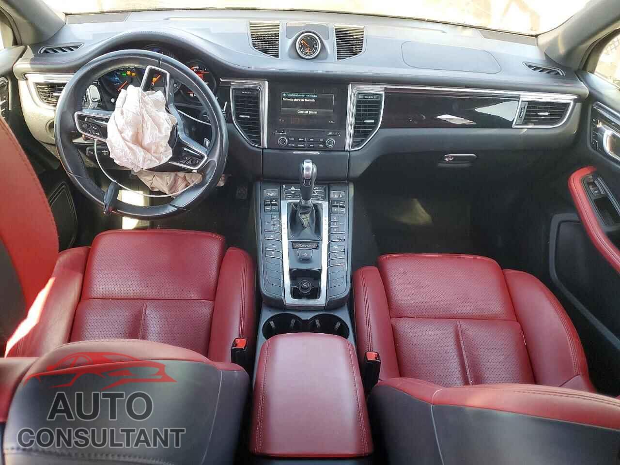 PORSCHE MACAN 2018 - WP1AA2A59JLB00104