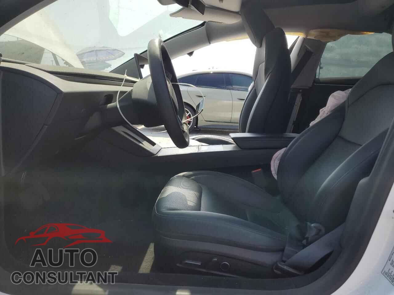 TESLA MODEL 3 2024 - 5YJ3E1EA7RF868985