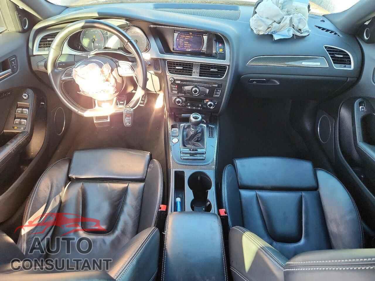AUDI S4/RS4 2014 - WAUDGAFL4EA119740