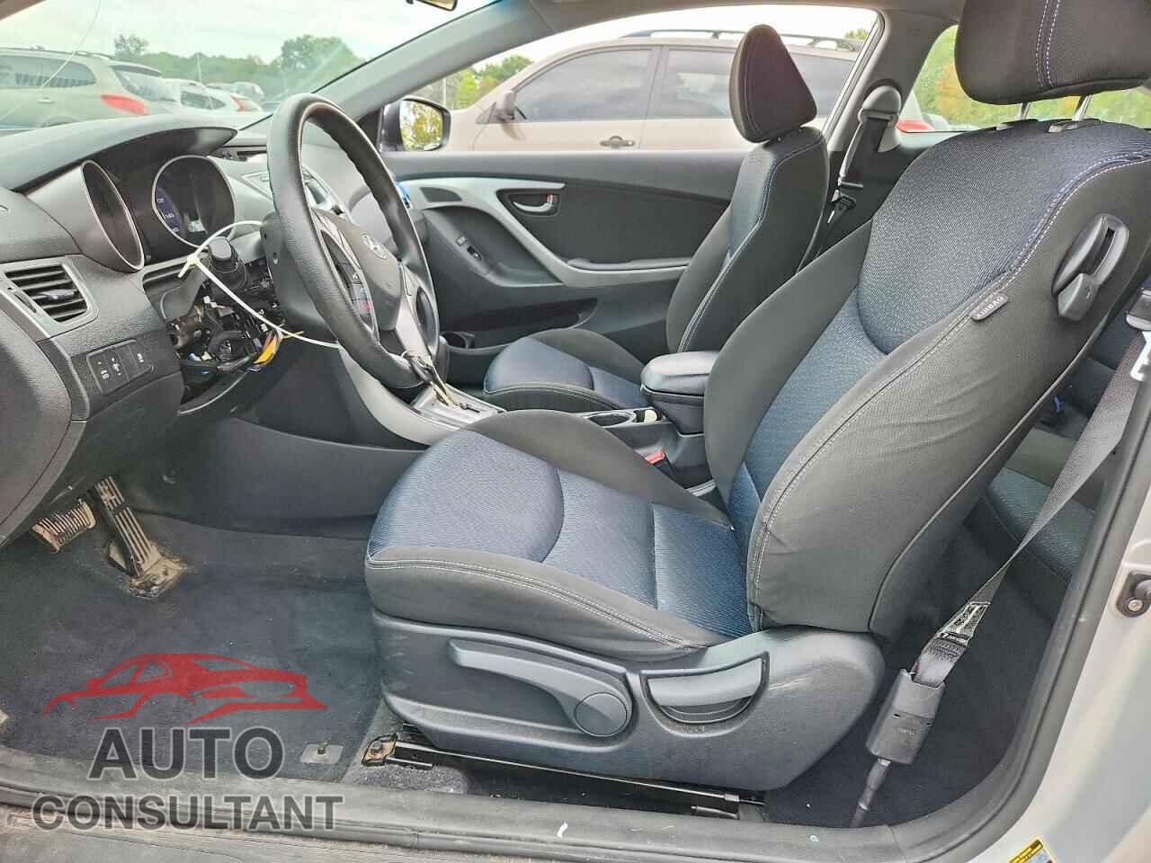 HYUNDAI ELANTRA 2013 - KMHDH6AE4DU013335