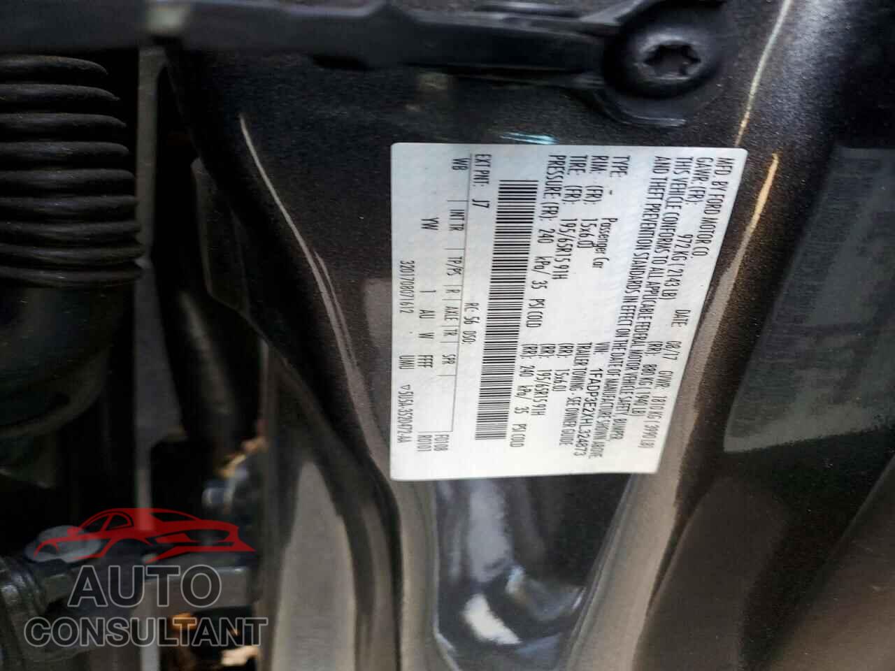 FORD FOCUS 2017 - 1FADP3E2XHL324873