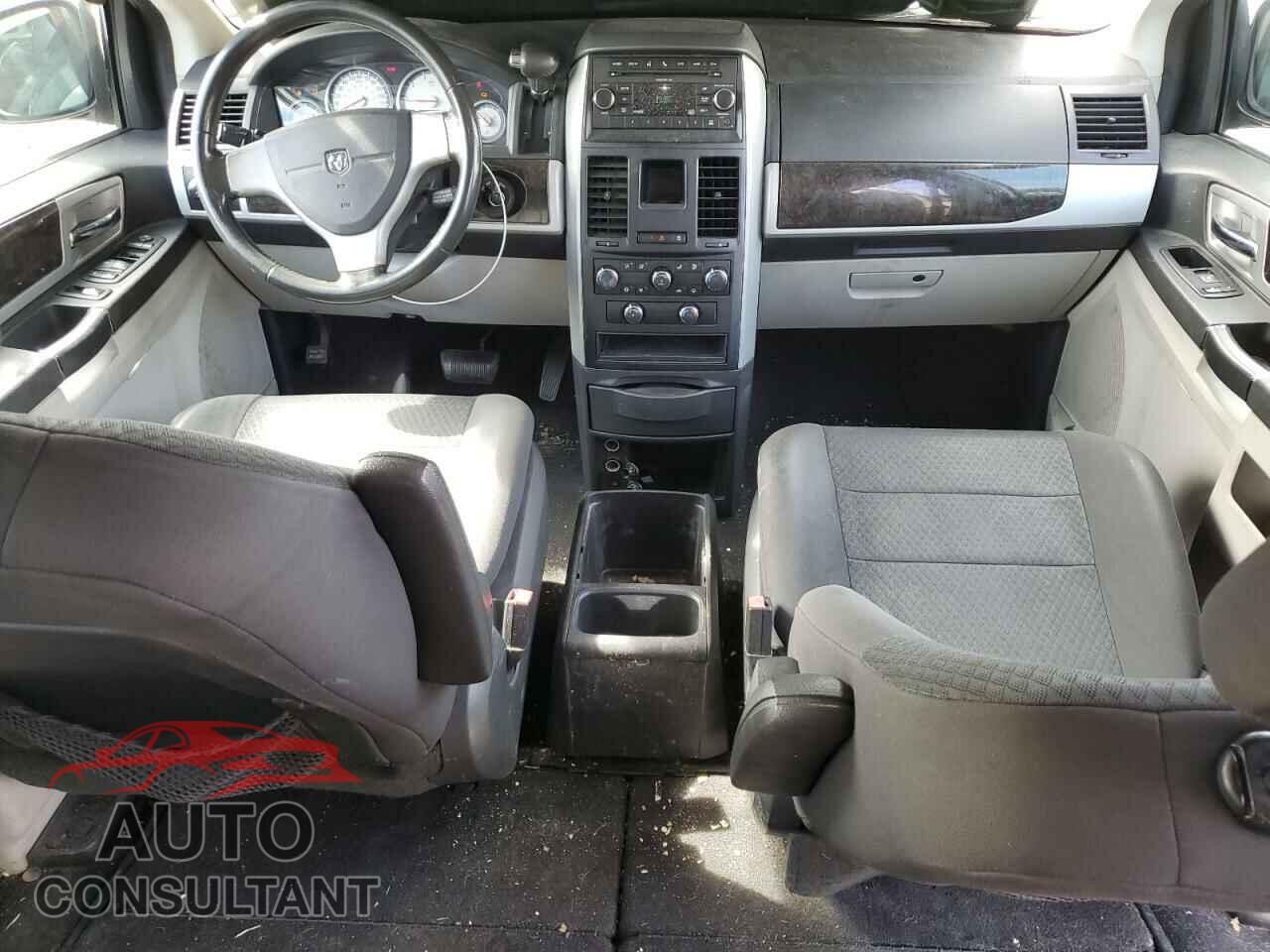 DODGE CARAVAN 2010 - 2D4RN5D1XAR443680