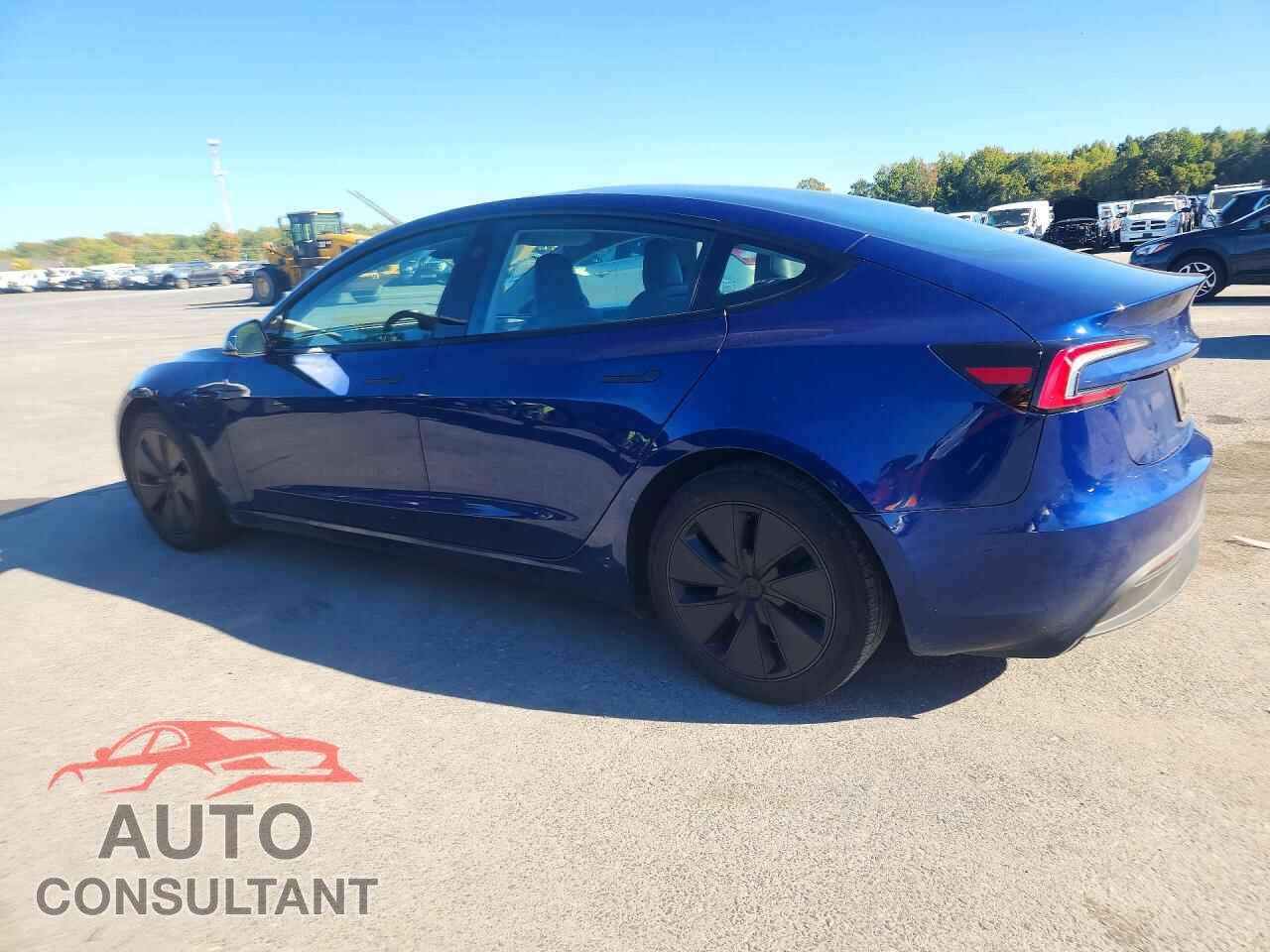 TESLA MODEL 3 2024 - 5YJ3E1EA8RF733885