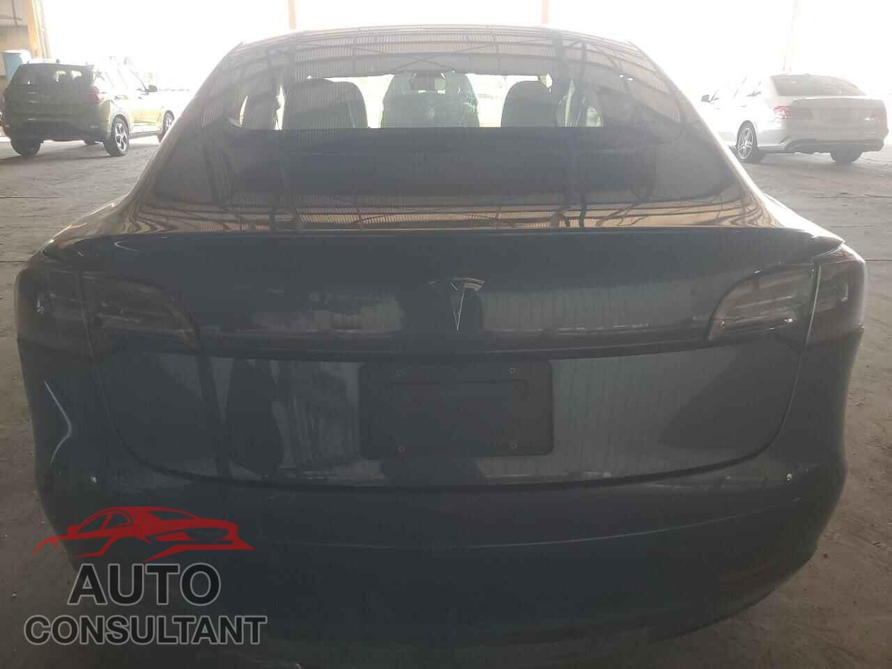 TESLA MODEL 3 2022 - 5YJ3E1EA8NF308290