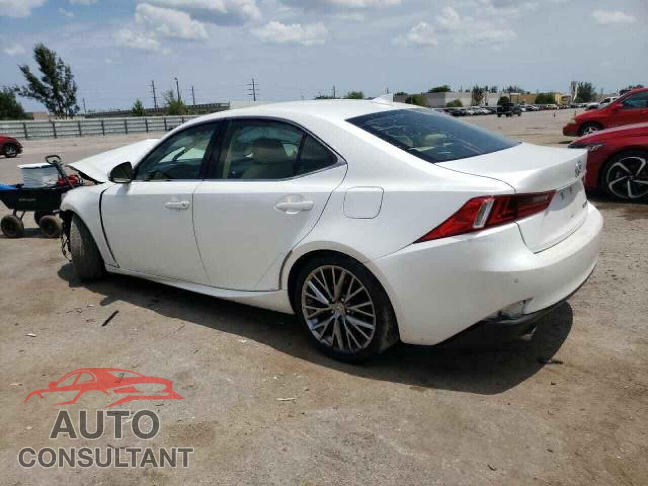 LEXUS IS 2016 - JTHBA1D23G5007429