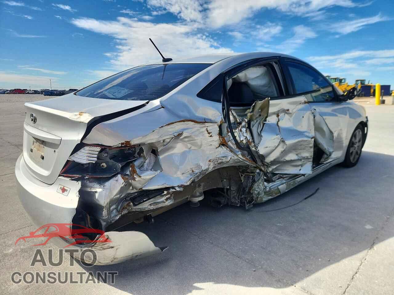 HYUNDAI ACCENT 2013 - KMHCU4AE8DU441663