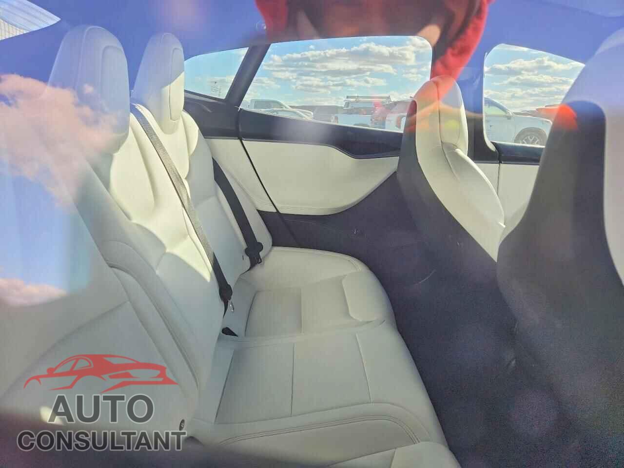 TESLA MODEL S 2018 - 5YJSA1E20JF269995