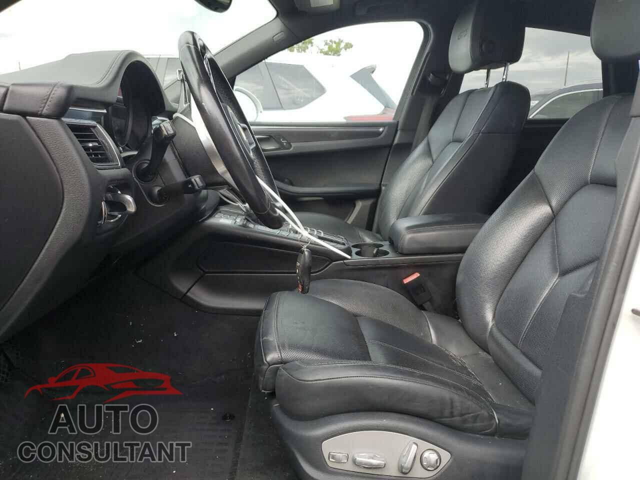 PORSCHE MACAN 2017 - WP1AG2A54HLB51177