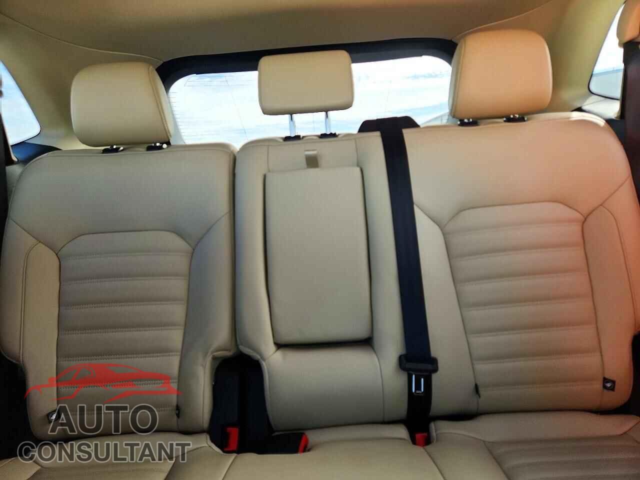 FORD EDGE 2021 - 2FMPK3J98MBA00898