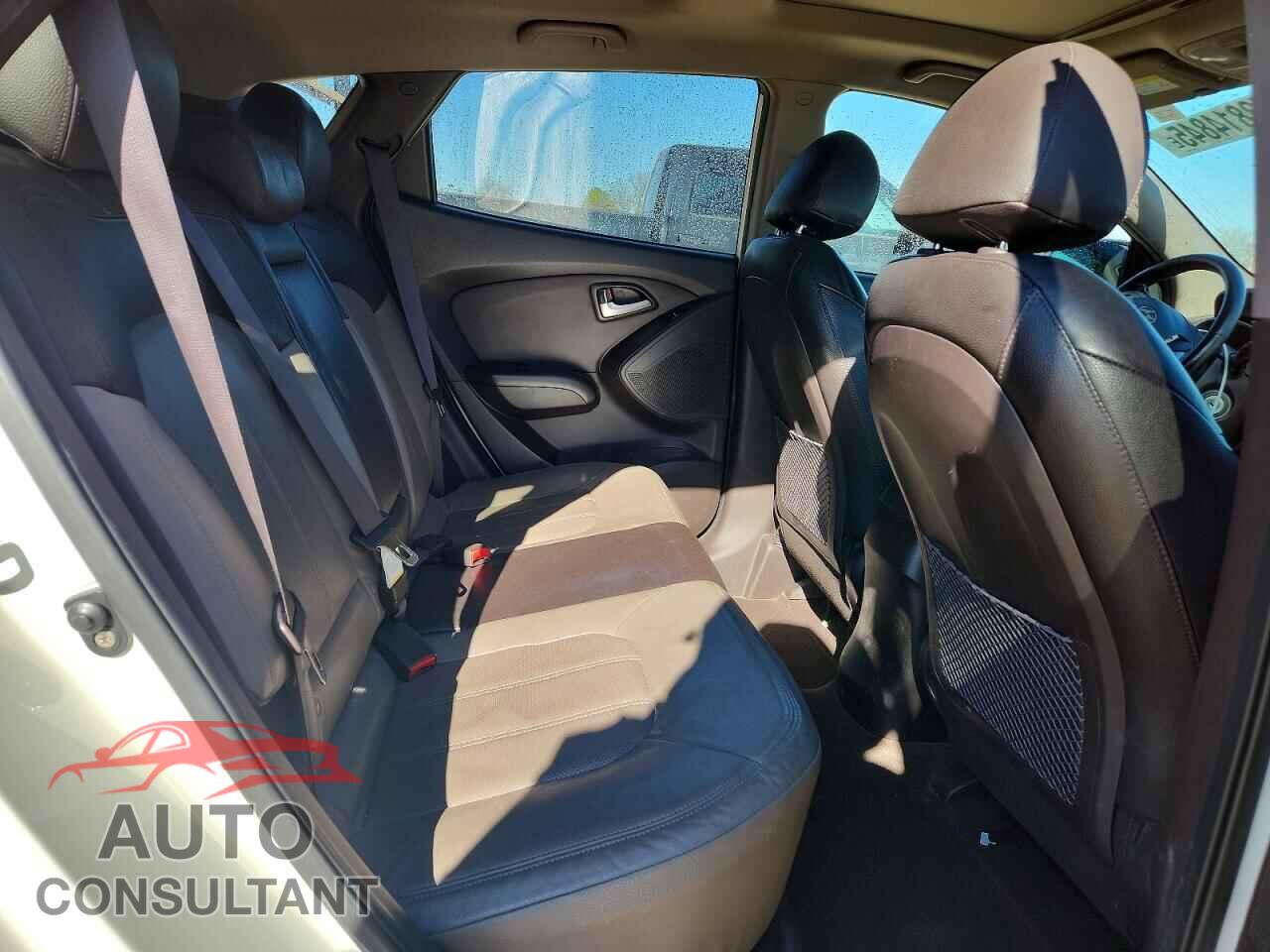 HYUNDAI TUCSON 2011 - KM8JUCAC1BU156932