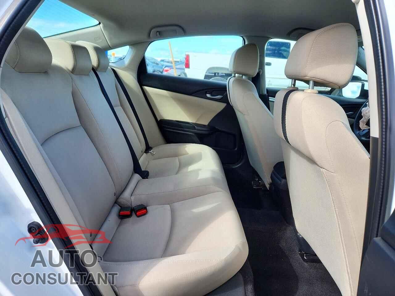 HONDA CIVIC 2017 - 2HGFC2F58HH548336