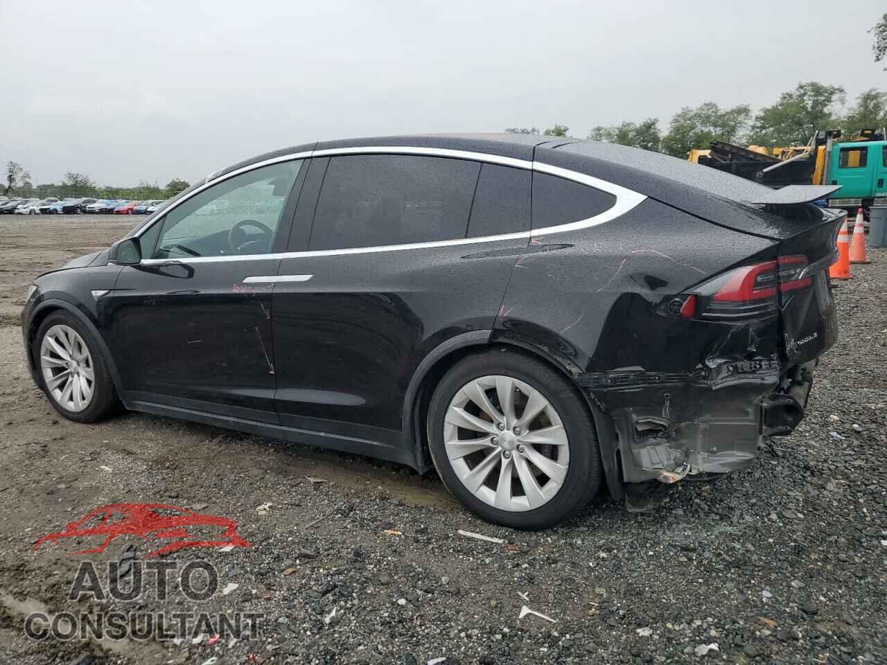 TESLA MODEL X 2016 - 5YJXCBE22GF014585