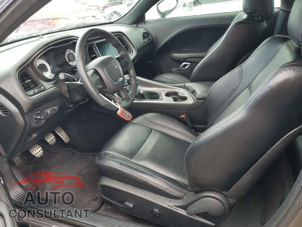 DODGE CHALLENGER 2018 - 2C3CDZBT8JH144801
