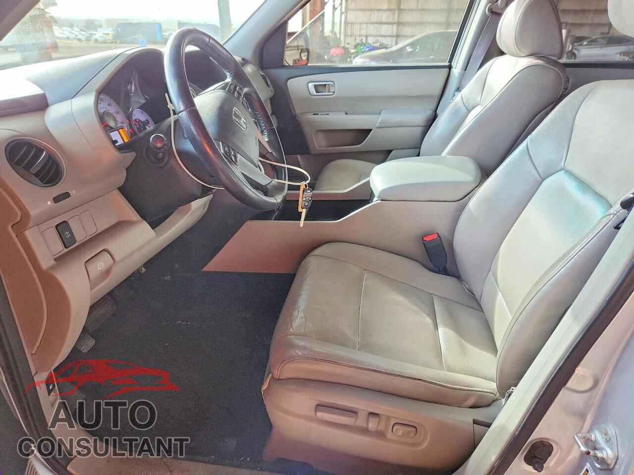 HONDA PILOT 2011 - 5FNYF3H58BB009486