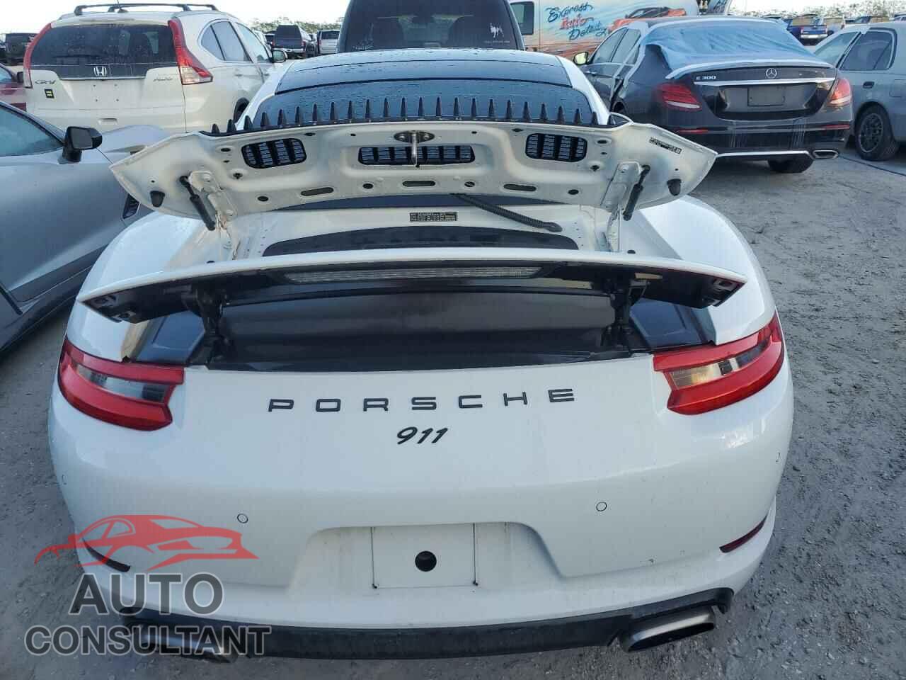 PORSCHE 911 2019 - WP0AA2A9XKS104030