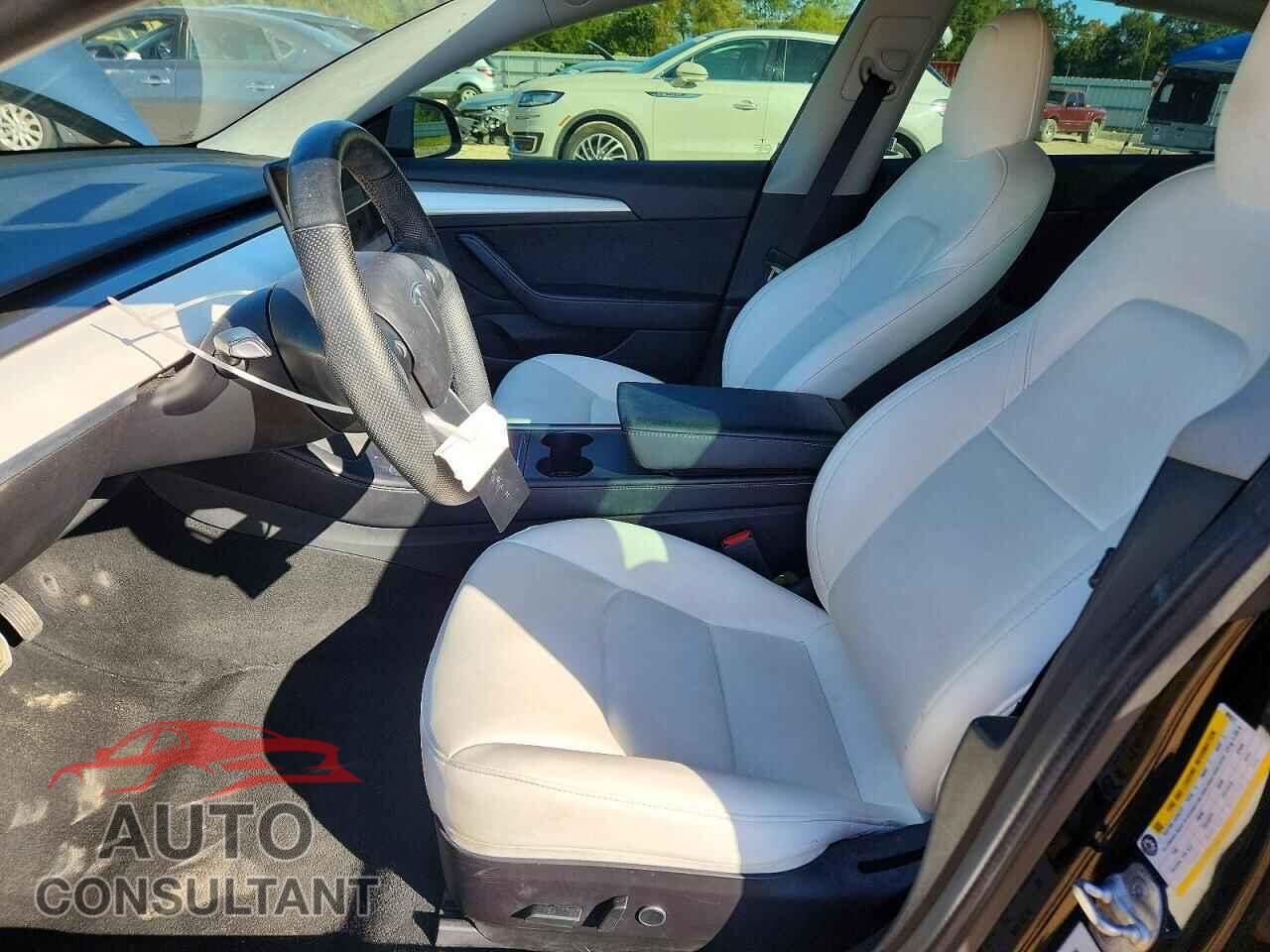 TESLA MODEL 3 2021 - 5YJ3E1EA6MF086671