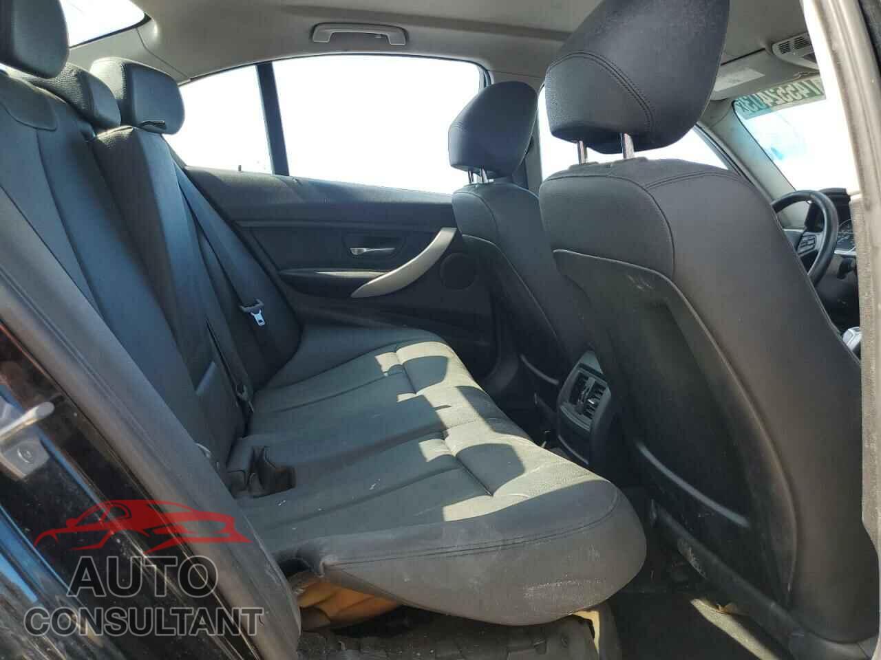 BMW 3 SERIES 2015 - WBA3B1C55FP831723