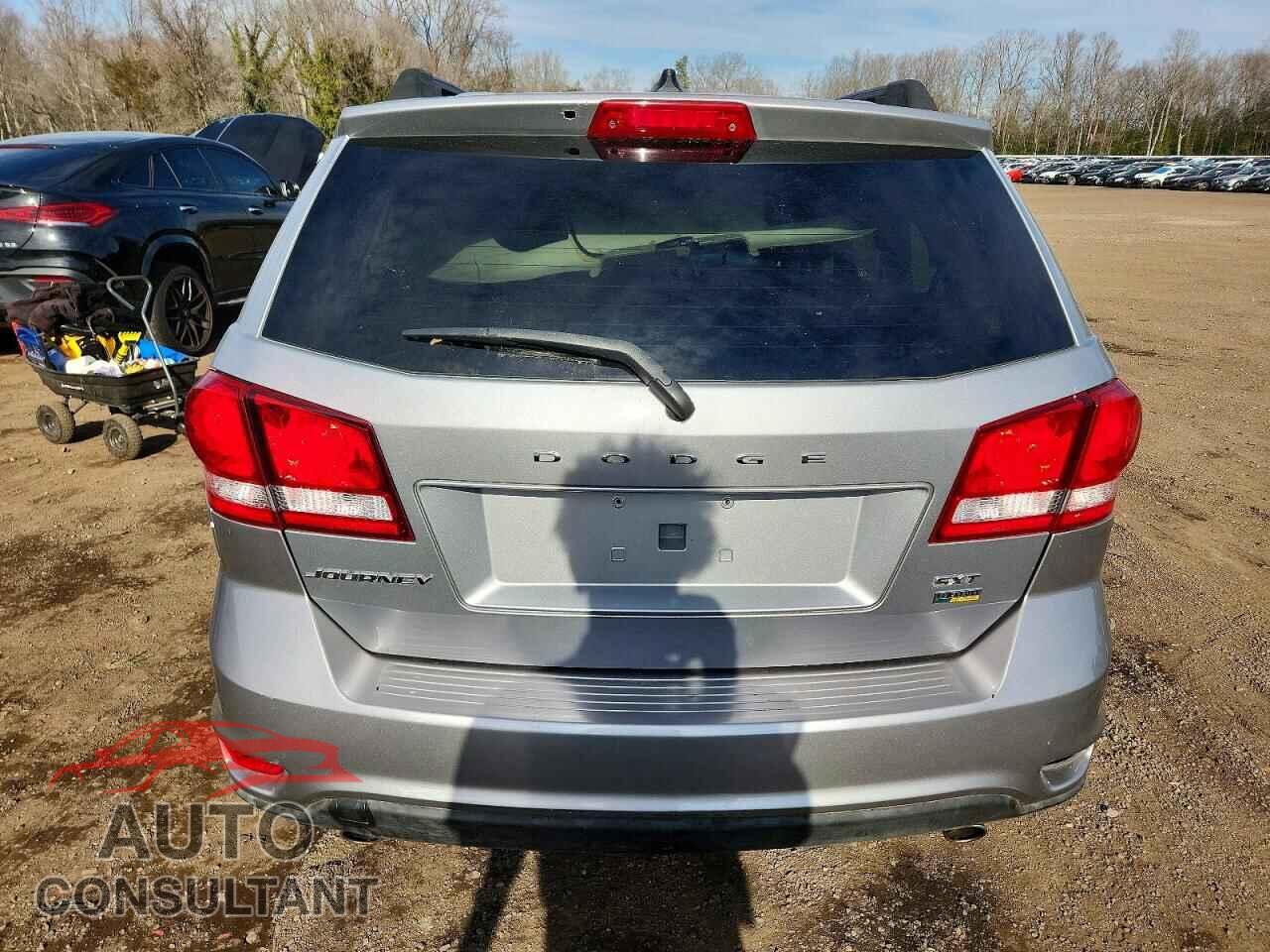DODGE JOURNEY 2015 - 3C4PDCBG2FT682227