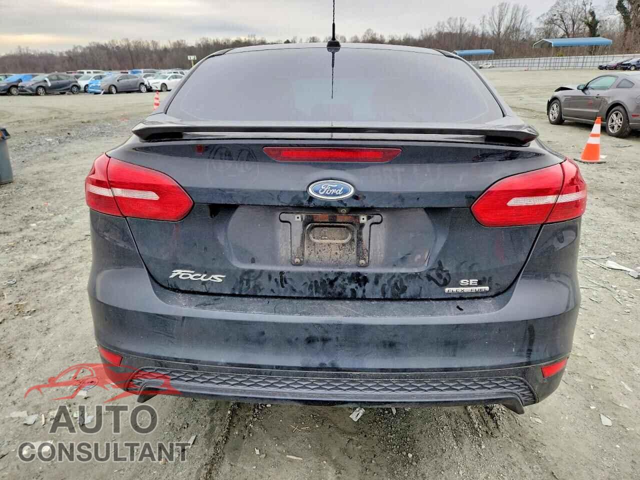 FORD FOCUS 2016 - 1FADP3F25GL350312