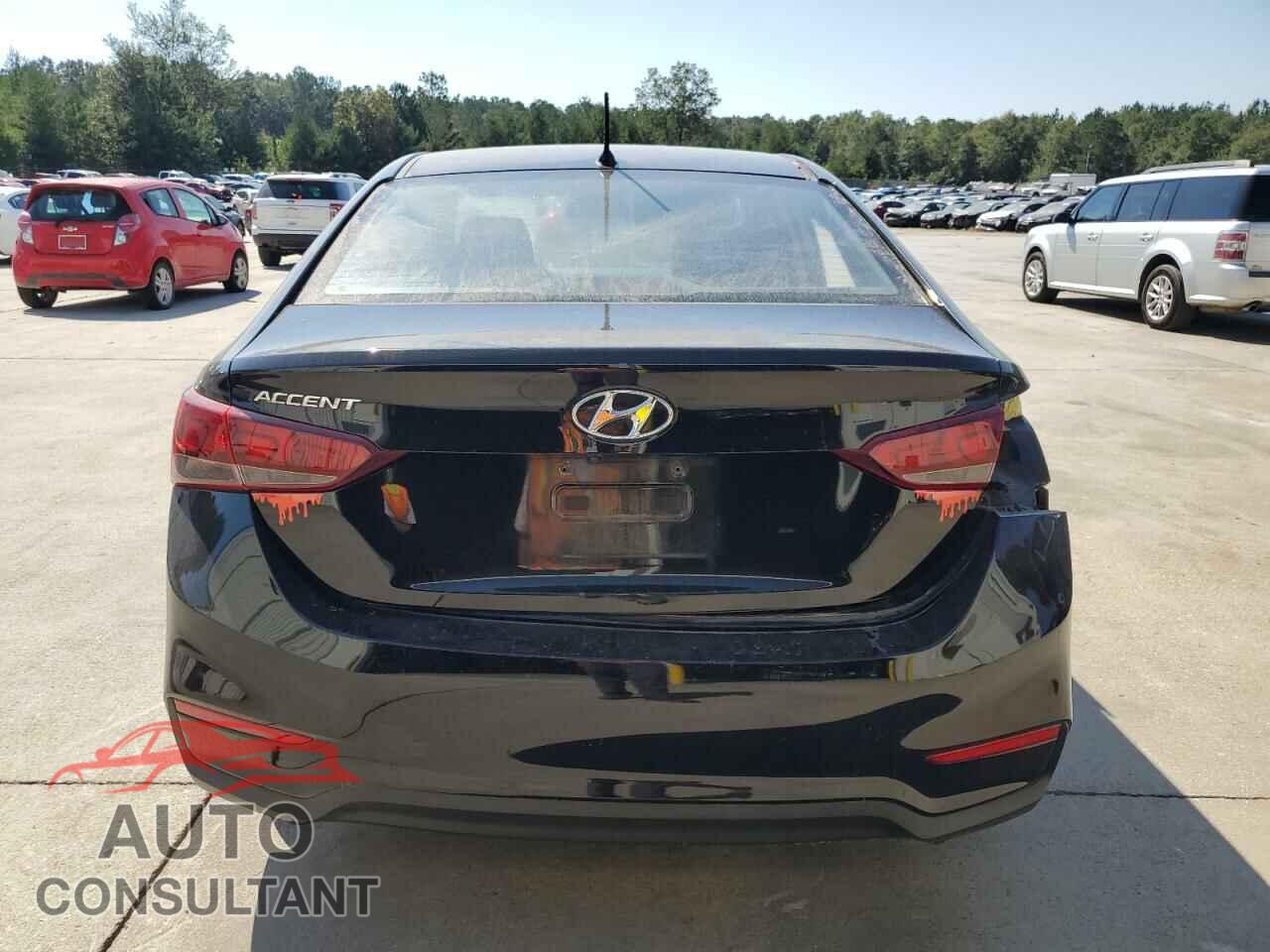 HYUNDAI ACCENT 2018 - 3KPC24A33JE005810