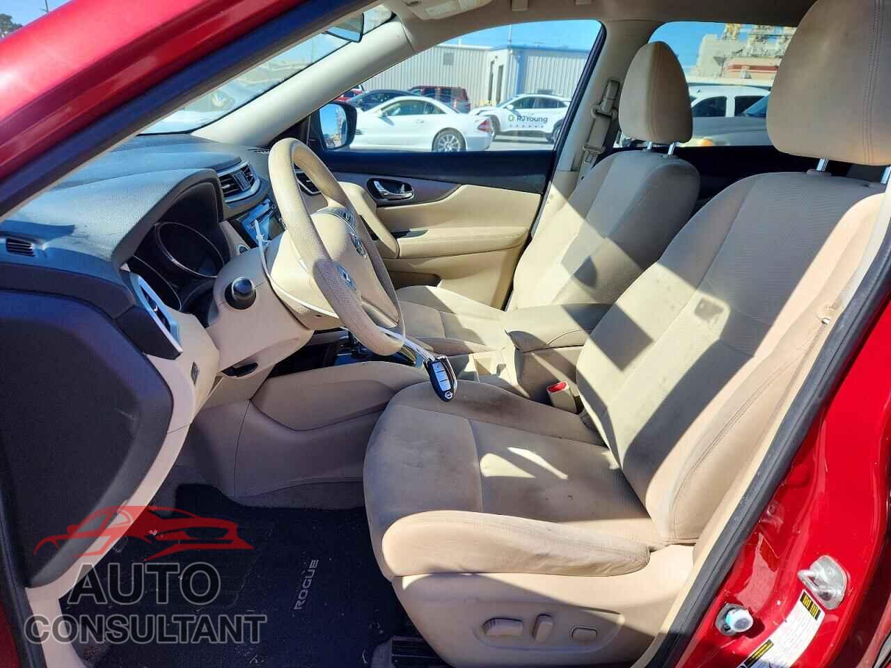 NISSAN ROGUE 2015 - KNMAT2MT8FP512200