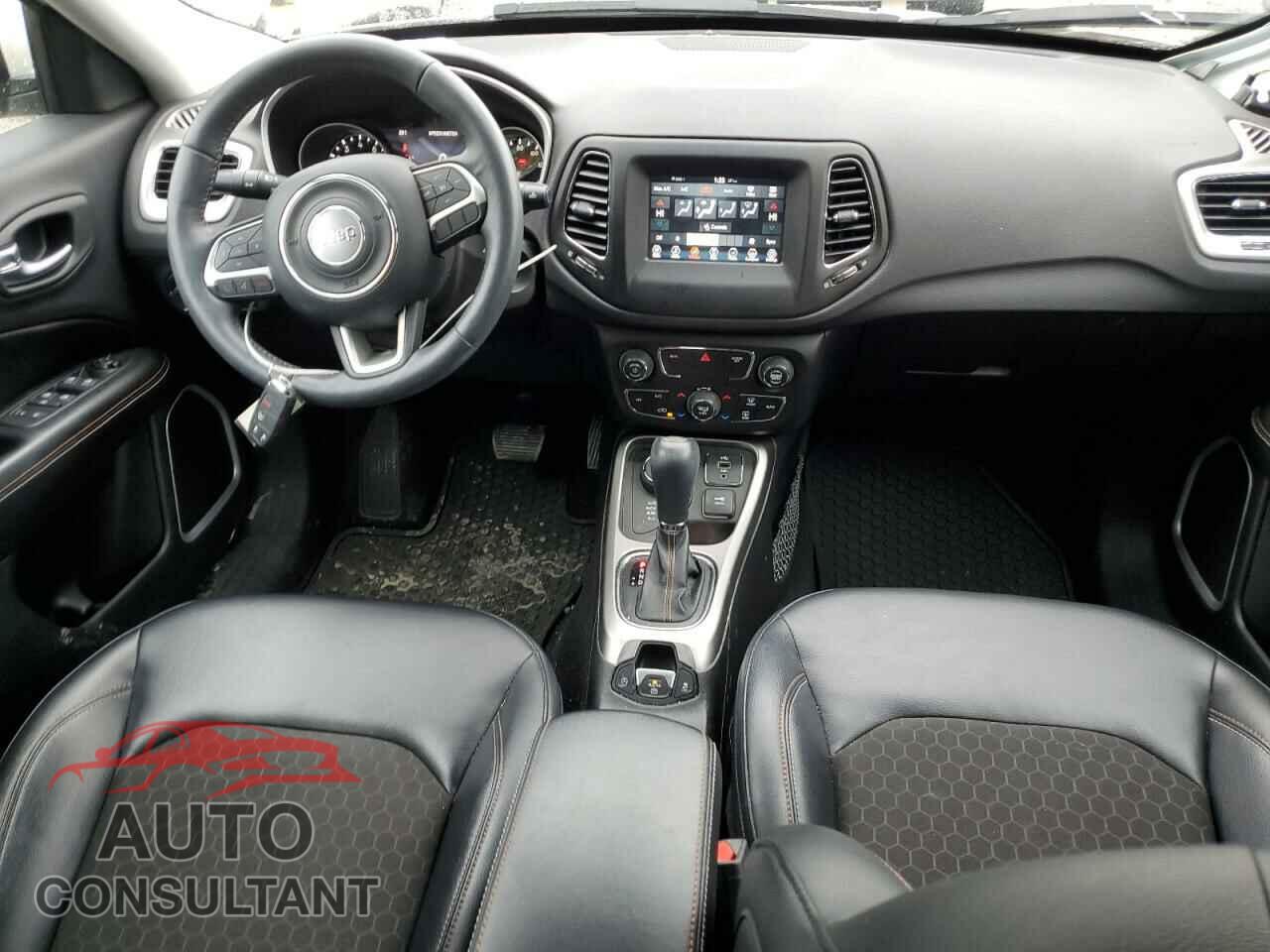 JEEP COMPASS 2017 - 3C4NJDBB4HT657553