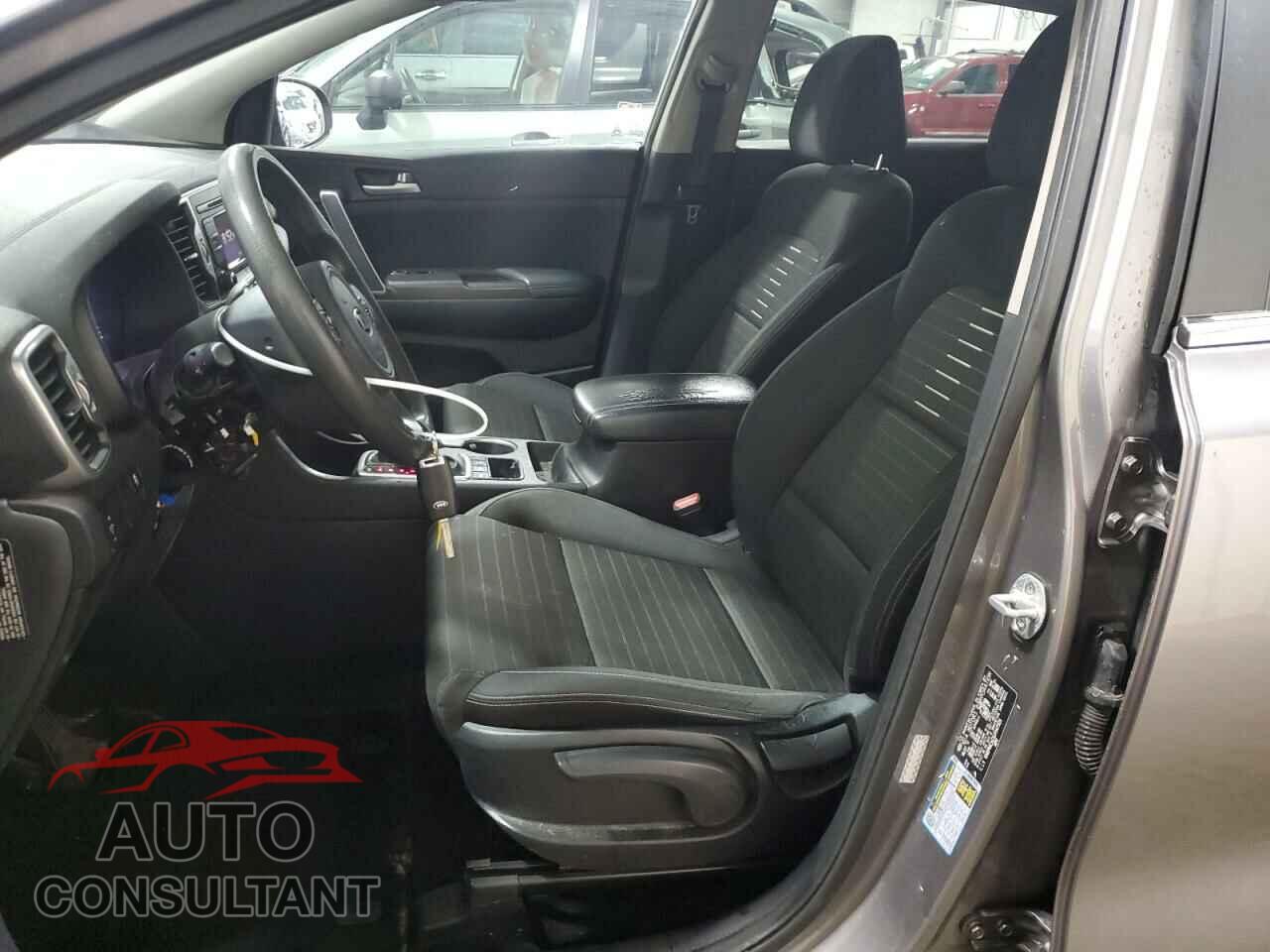 KIA SPORTAGE 2018 - KNDPMCAC6J7347323